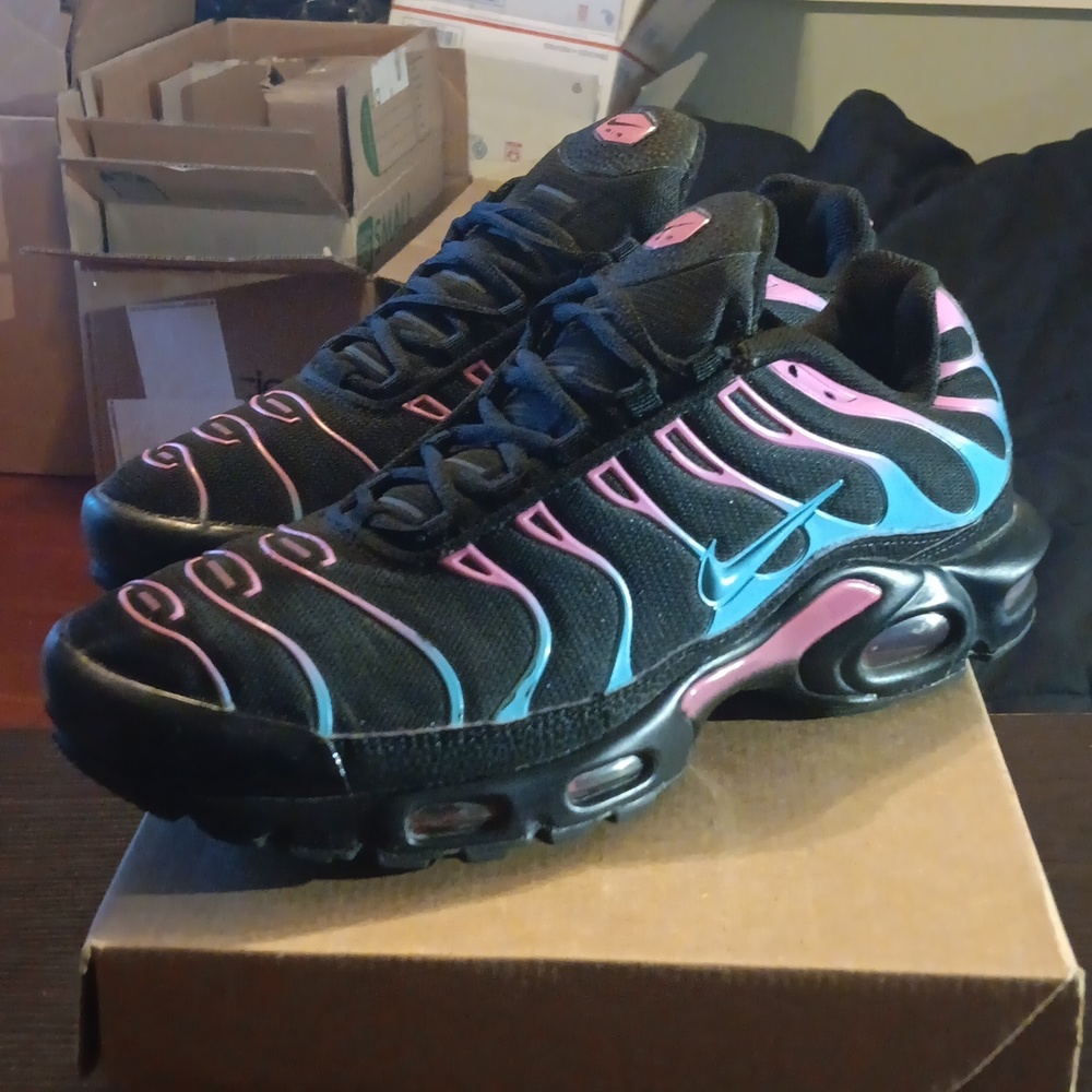 Nike Air Max Plus Rare "Miami Vice" (2019) Mens SZ 11 EUC - Picture 2 of 9